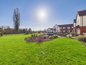 Communal Gardens- click for photo gallery